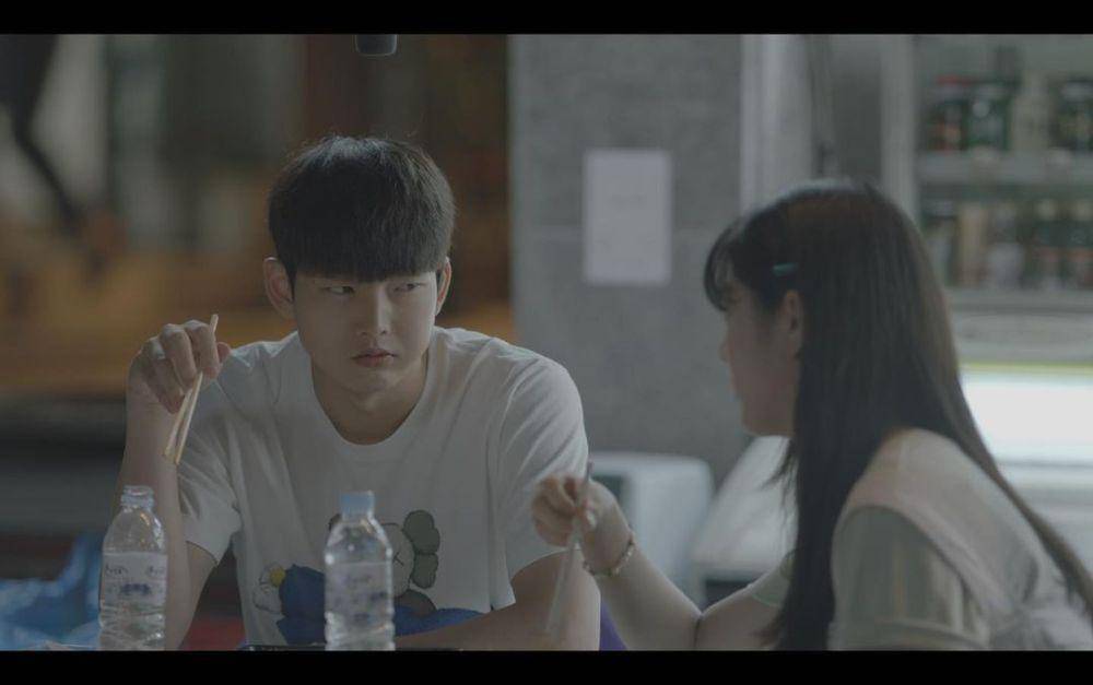 Yoon Jong Bin (instagram.com/900_0ng)