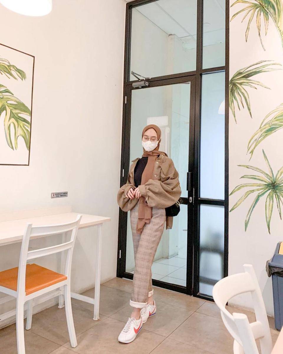 Ira Septiani (instagram.com/iraseptianiii)