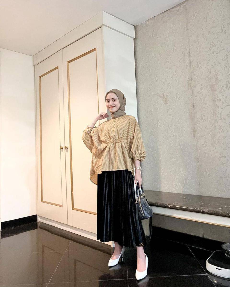 Ira Septiani (instagram.com/iraseptianiii)