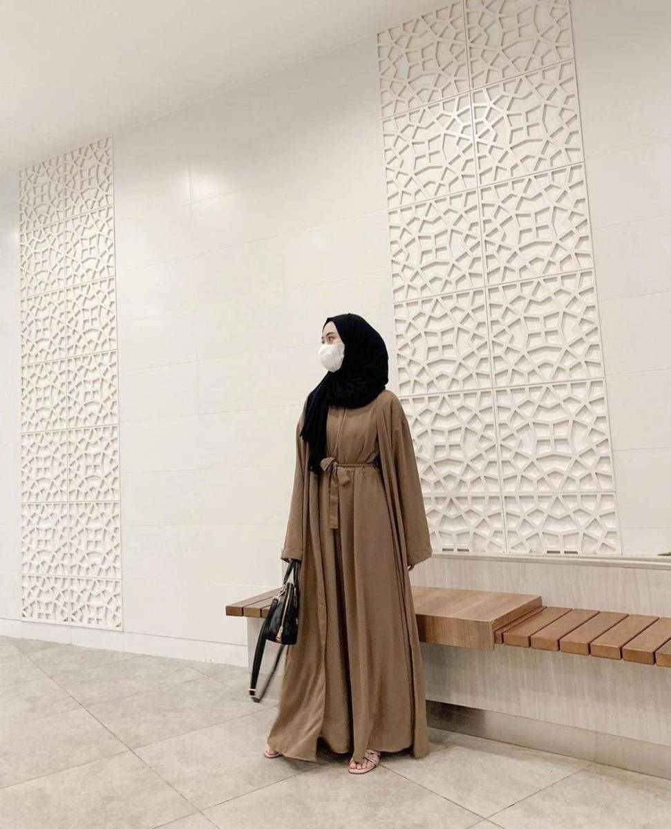 Ira Septiani (instagram.com/iraseptianiii)