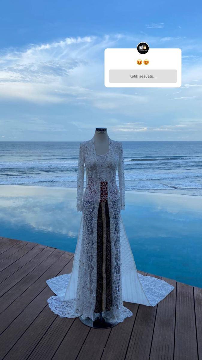 Busana dan makeup pernikahan Nabila Maharani-Tri Suaka (instagram.com/nm.production_official)
