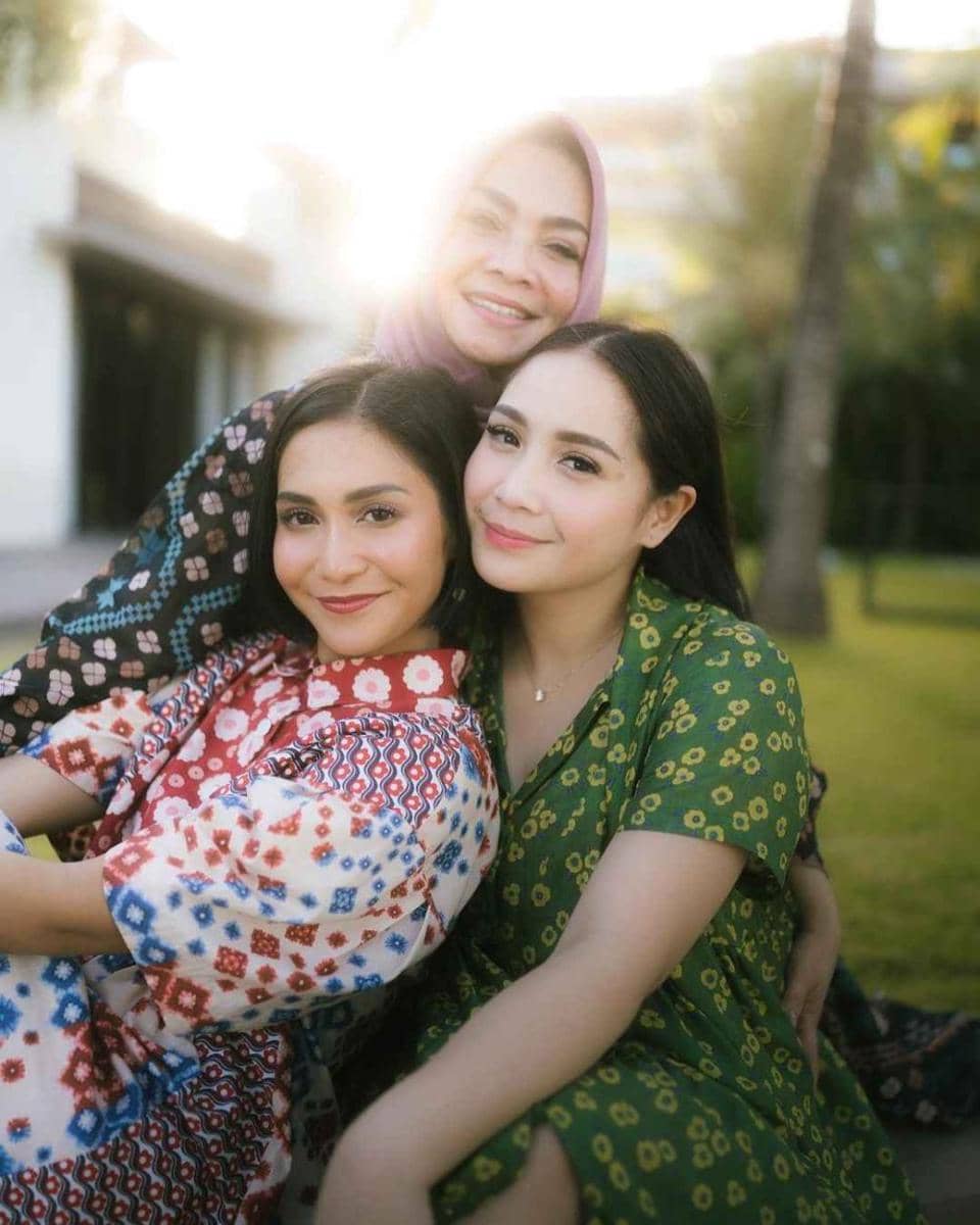 Perempuan di keluarga Raffi Ahmad (instagram.com/raffinagita1717)