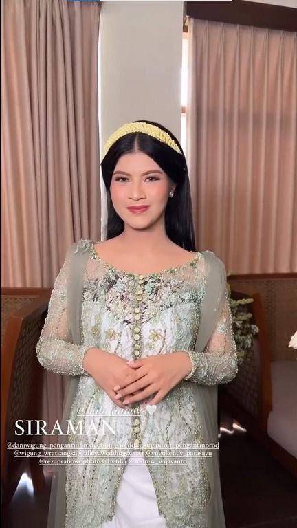Busana dan makeup pernikahan Nabila Maharani-Tri Suaka (instagram.com/amrysophiamakeup)