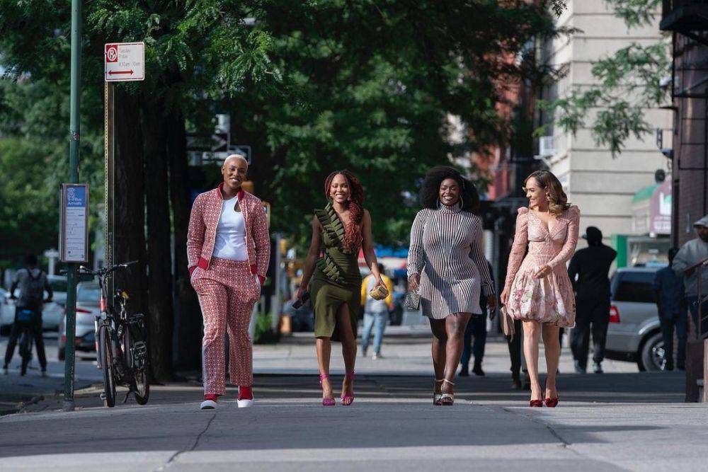Cuplikan series Harlem. (Instagram.com/harlemonprime)