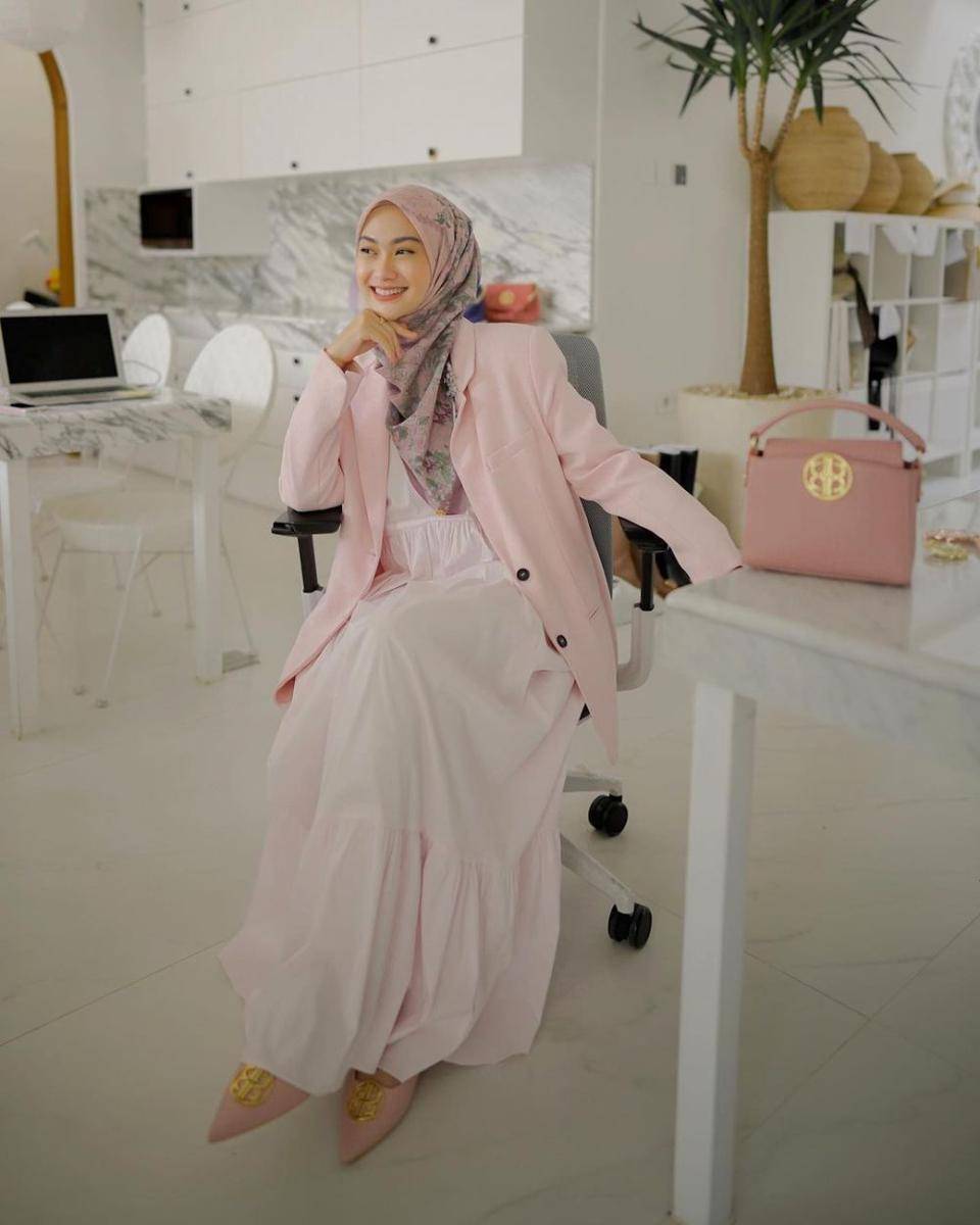 Indah Nada Puspita (instagram.com/indahnadapuspita)