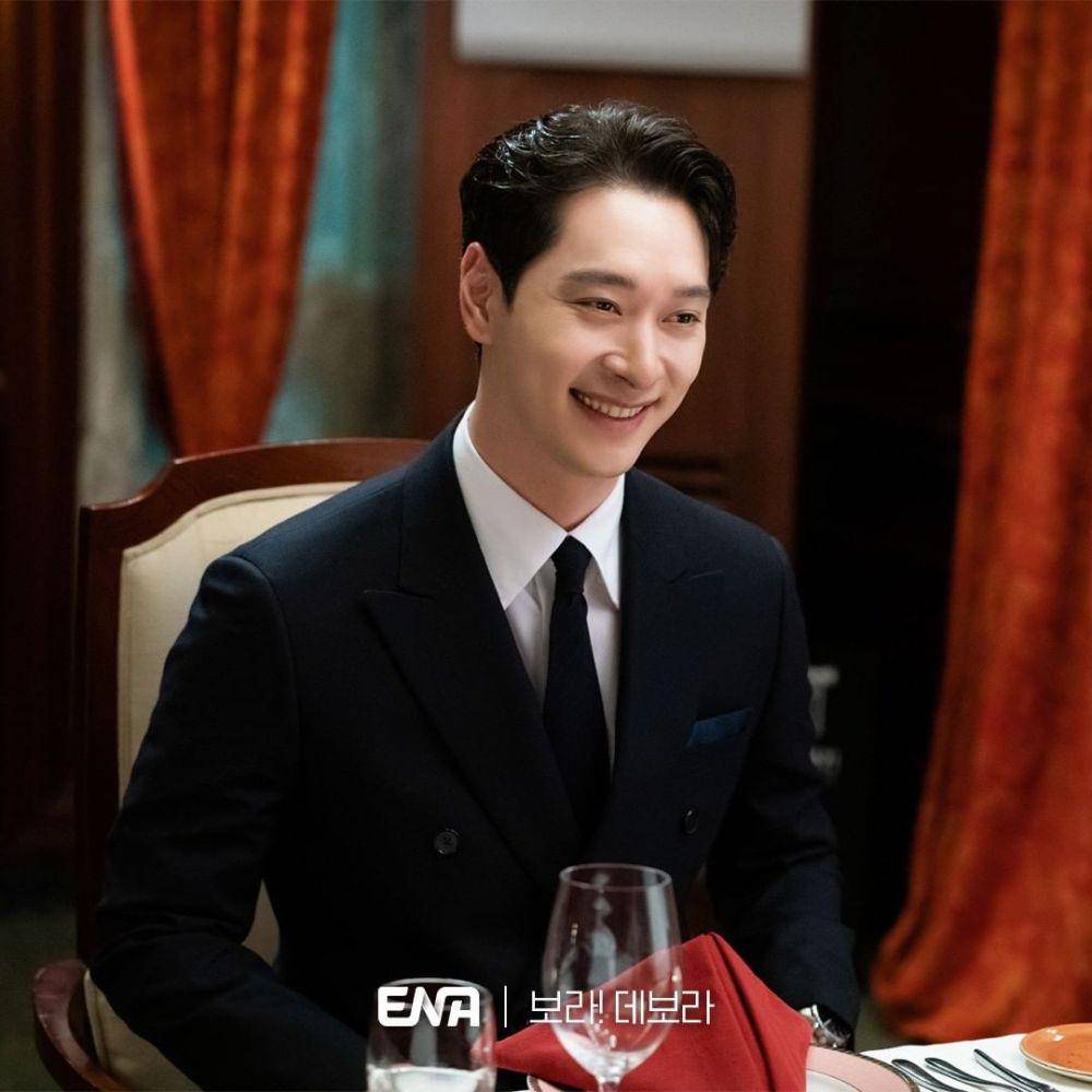 Hwang Chan Sung di drakor Bo Ra! Deborah (instagram.com/channel.ena.d)