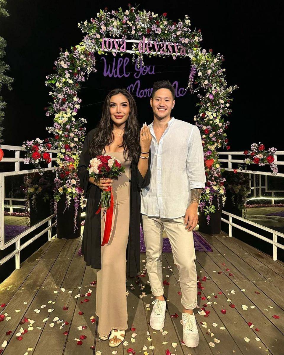 Millen Cycrus resmi dilamar Lionel Lee (instagram.com/millencyrus)
