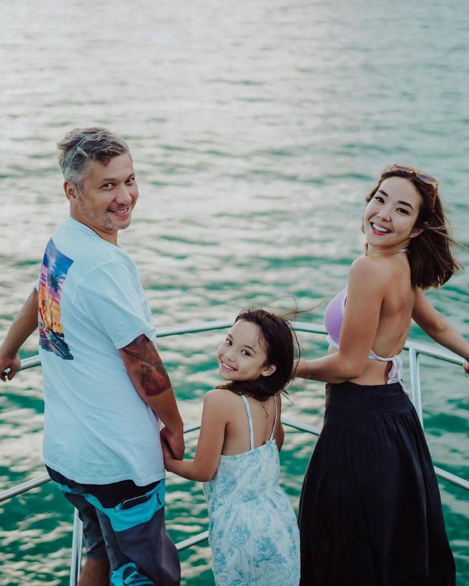 Potret keluarga Gading-Gisel-Gempi liburan di Bali (instagram.com/@gisel_la)
