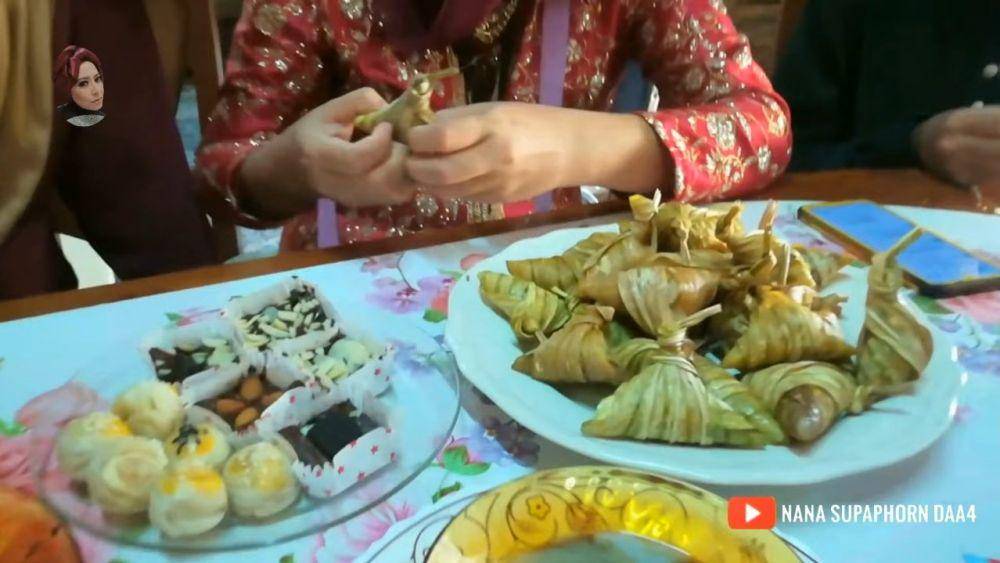 makanan khas Idul Fitri dari Thailand (youtube.com/Nana Supaphorn Channel)