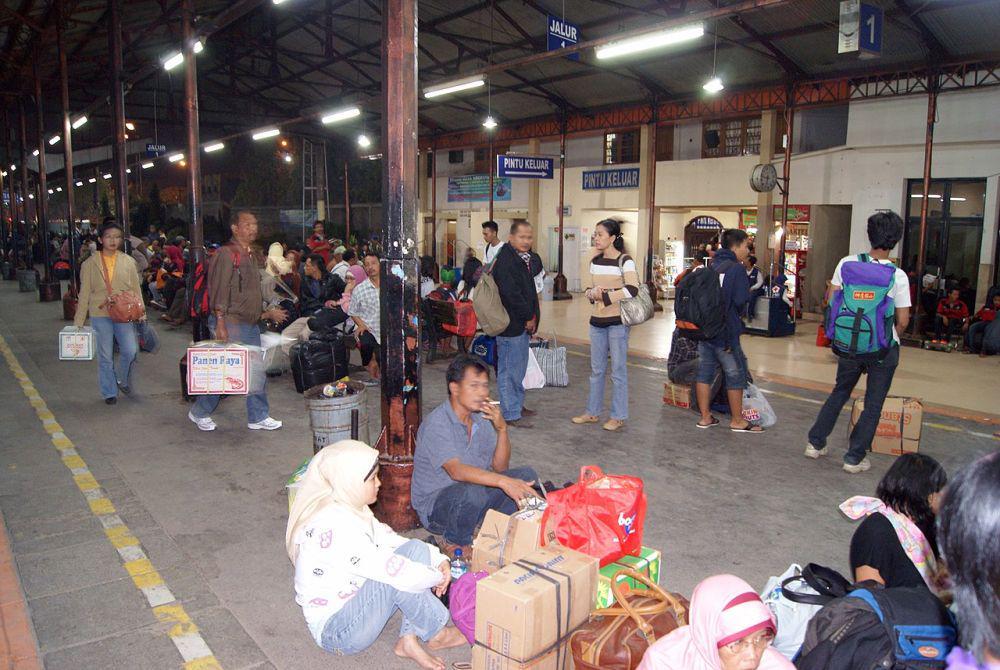 5 Hal yang Bikin Malas Kembali ke Perantauan Setelah Lebaran