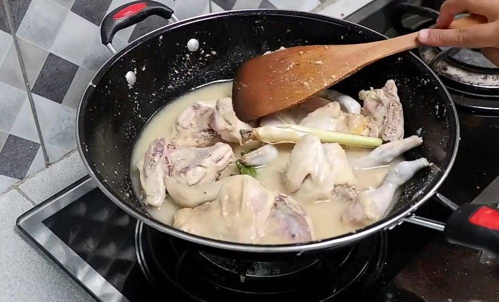 ilustrasi memasak ayam bakar manis ketumbar (youtube.com/Dapur Manda)