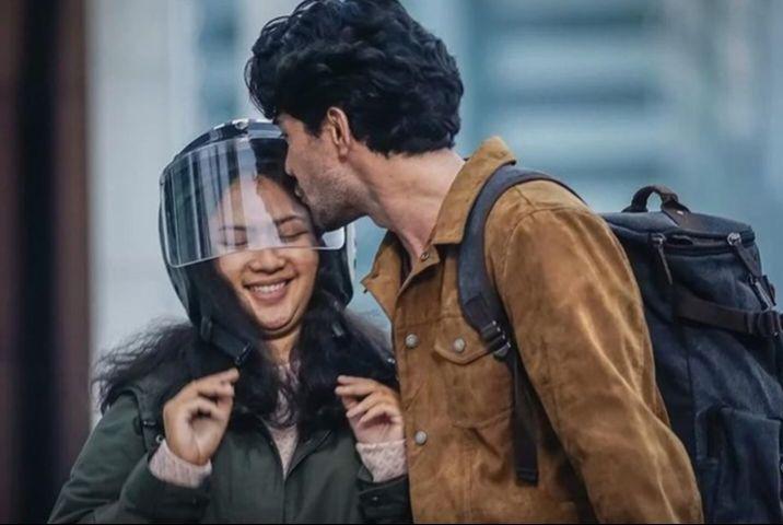 5 Rekomendasi Film yang Buktikan Kalau Gak Semua Cowok Hobi Selingkuh