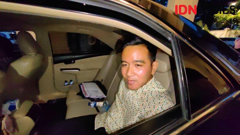 Gibran Sebut Relawan Jokowi Tak Akan Beri Dukungan Anies Baswedan