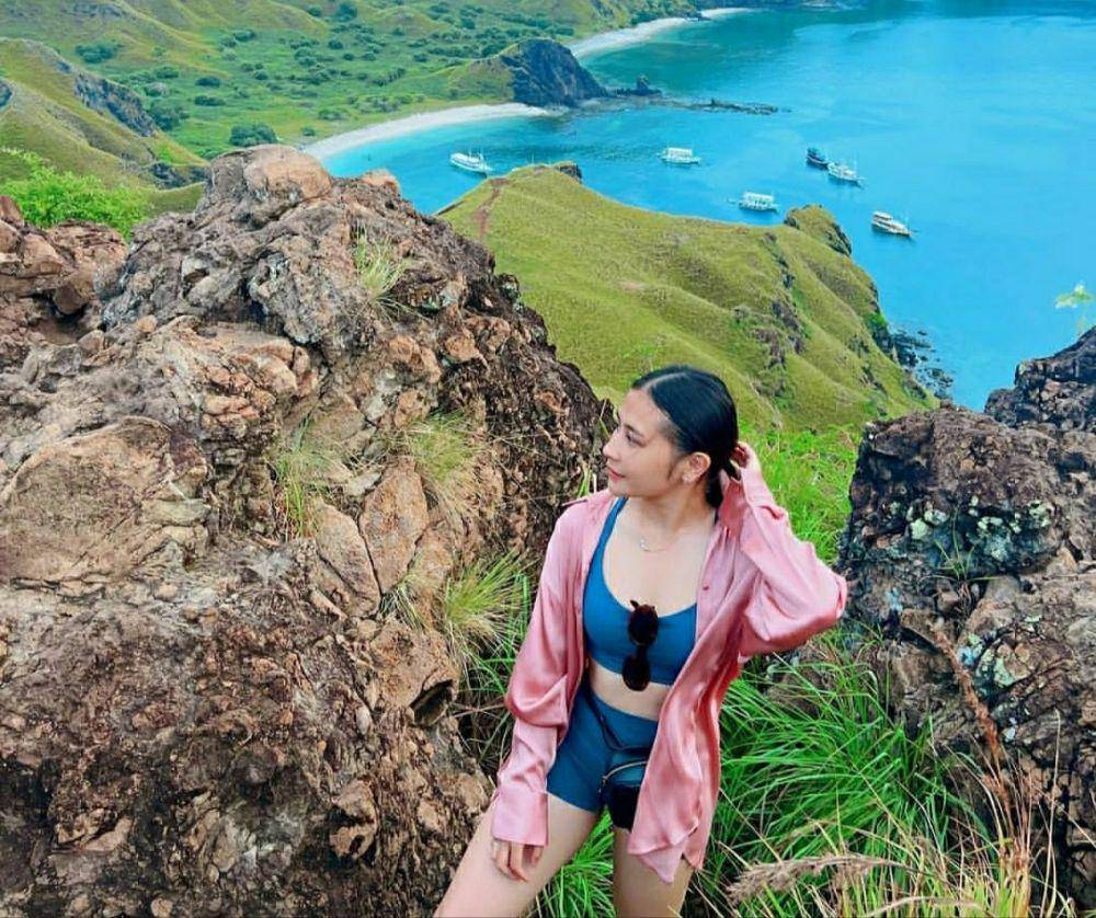 Prilly Latuconsina di Labuan Bajo (instagram.com/prillylatuconsina96)