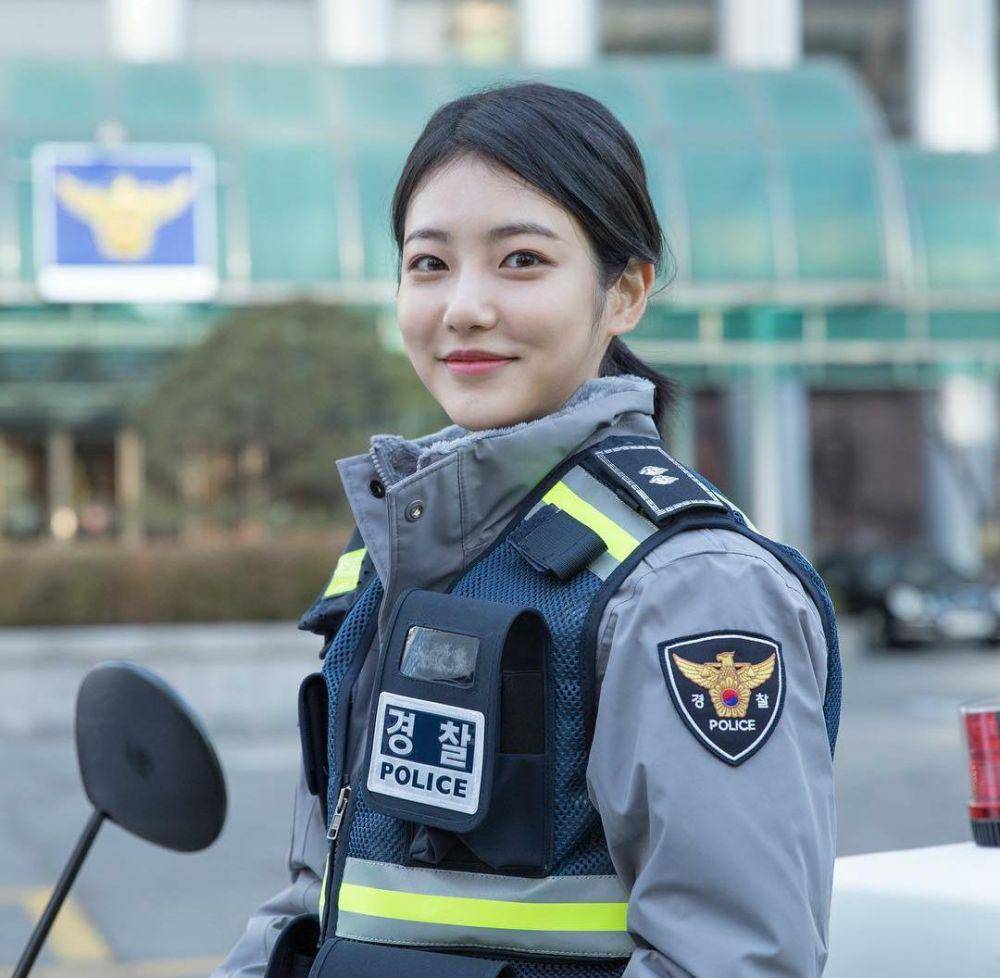Shin Ye Eun di drama He Is Psychometric (instagram.com/jypactors_official)