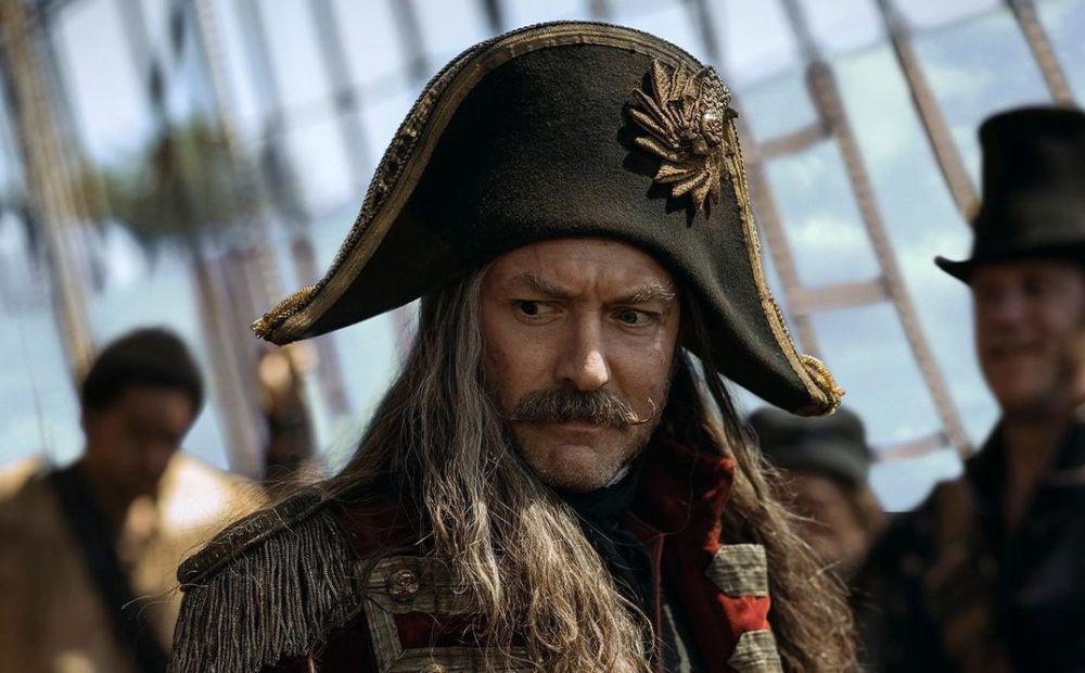 10 Film Terbaik Jude Law, Terbaru Peter Pan & Wendy