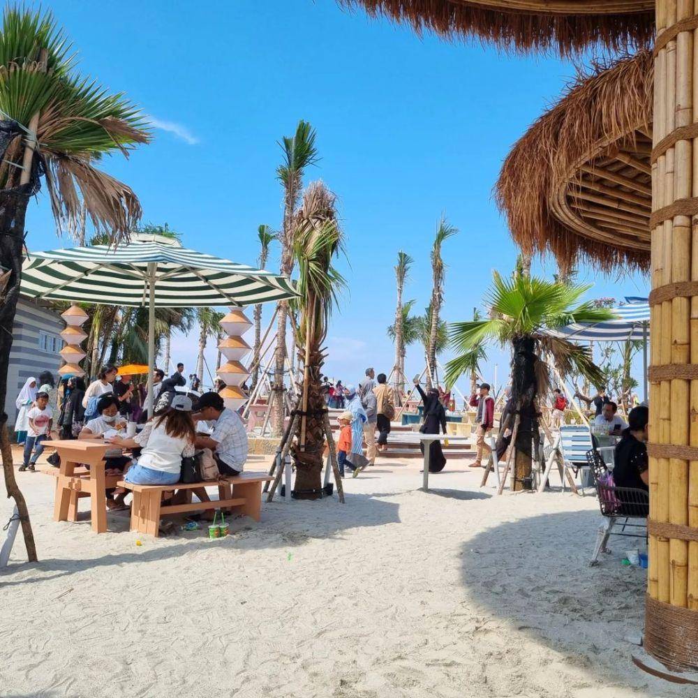 Suasana di Aloha Pasir Putih (instagram.com/yudowardhana)