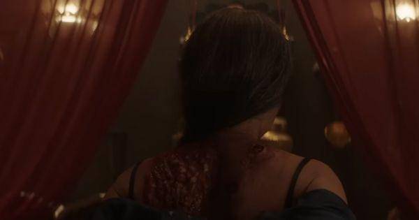 Mbah Karsa memperlihatkan punggungnya ( Dok. MD Pictures / Sewu Dino )