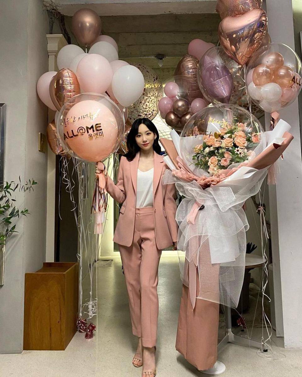 Taeyeon SNSD (instagram.com/taeyeon_ss)