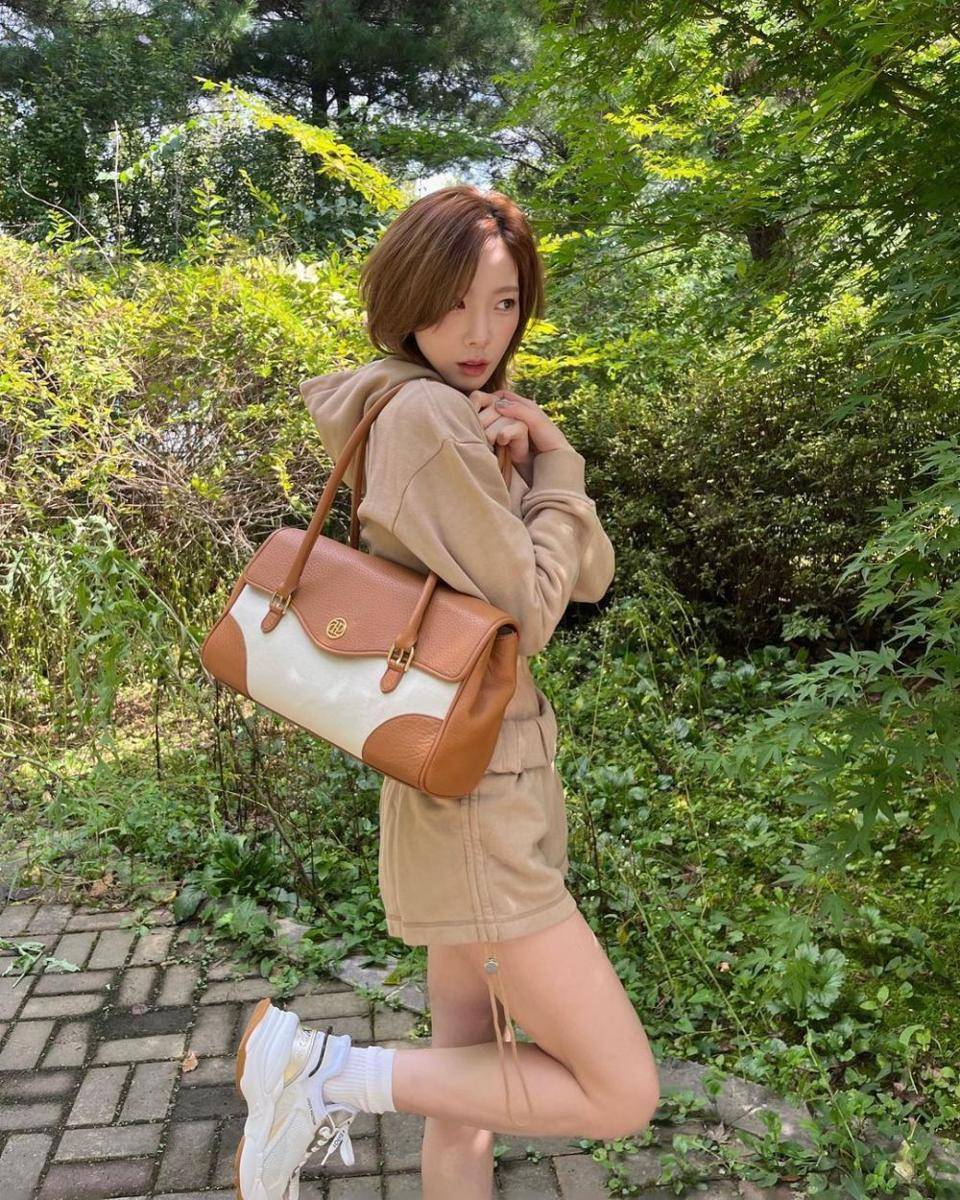 Taeyeon SNSD (instagram.com/taeyeon_ss)