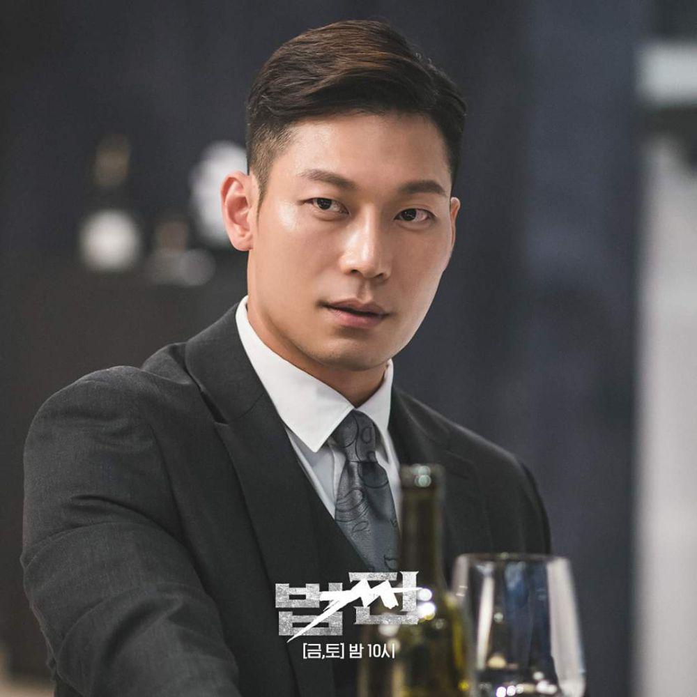 Park Hoon di Payback: Money and Power (dok. SBS/Payback: Money and Power)