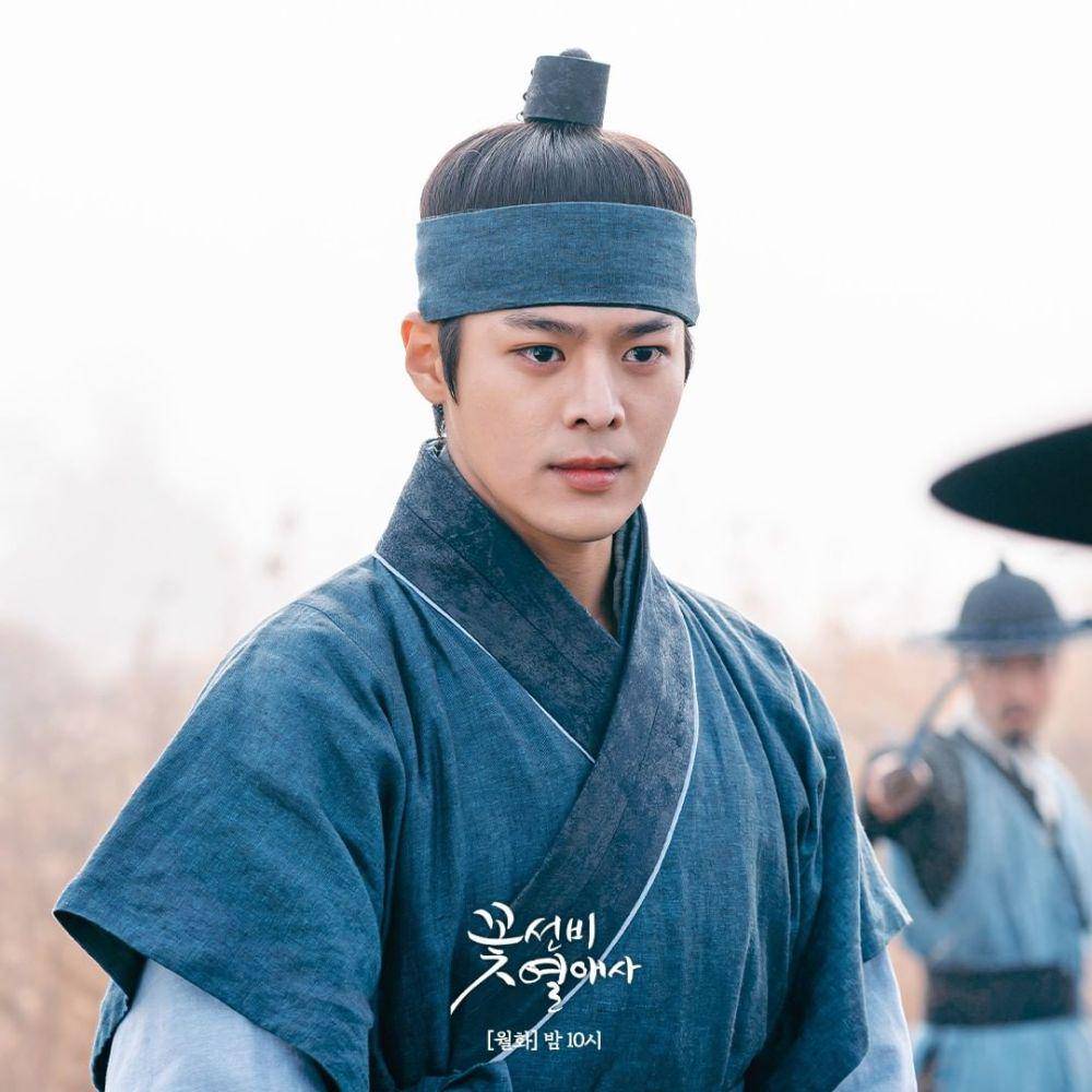 Kang San (Ryeo Un) dalam The Secret Romantic Guesthouse (instagram.com/sbsdrama.official)