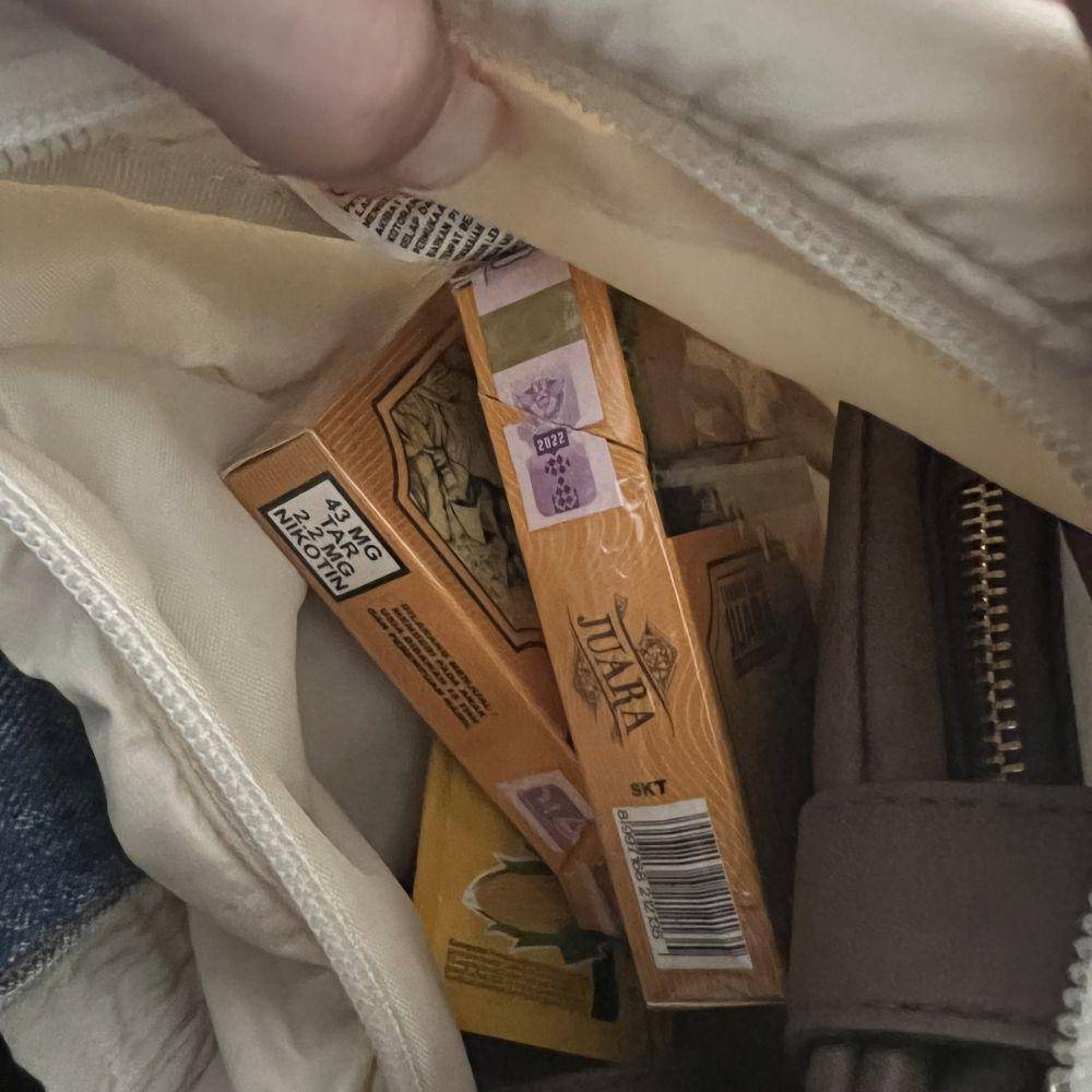 potret merek rokok unik (twitter.com/fannysoegi)