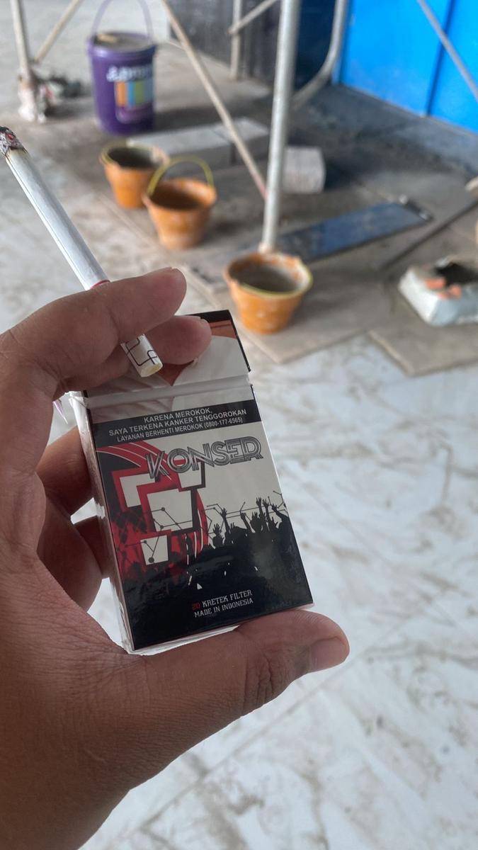potret merek rokok unik (twitter.com/gaksukajeruk)