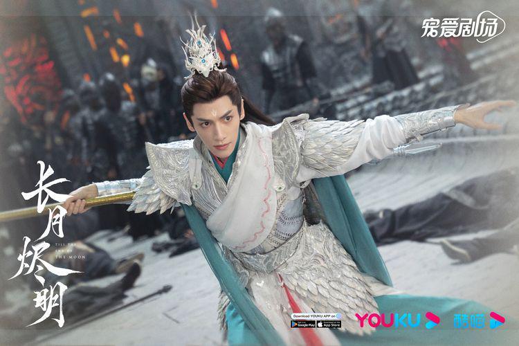 9 Potret Luo Yunxi Jadi Dewa Perang di Drama Till The End of The Moon