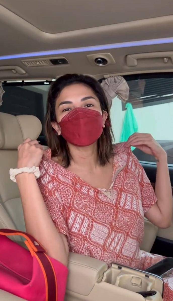 potret Nikita Mirzani jalani operasi pengangkatan tumor payudara (instagram.com/nikitamirzanimawardi _172)