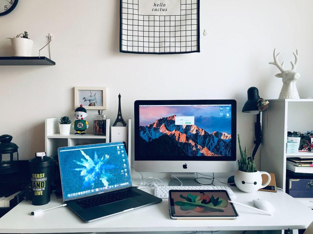 5 Inspirasi Bookshelf Minimalis untuk di Kos, Gak Makan Banyak Ruang!