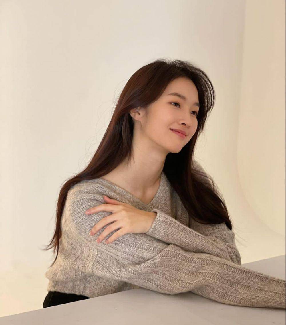 Hong Bi Ra (instagram.com/bira__h)