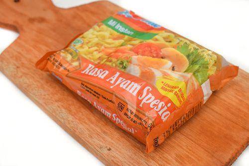 Indomie Rasa Ayam Spesial (Shutterstock/Rifki Alfirahman)