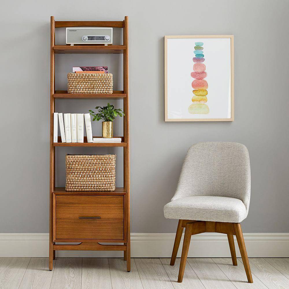 ilustrasi rak buku dengan laci penyimpanan (pinterest.com/Pottery Barn Teen)