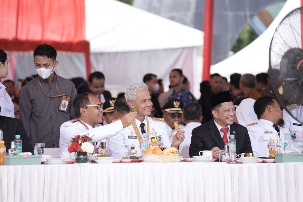 Danny Jamu Tito Karnavian dan Ganjar Pranowo Coto Makassar