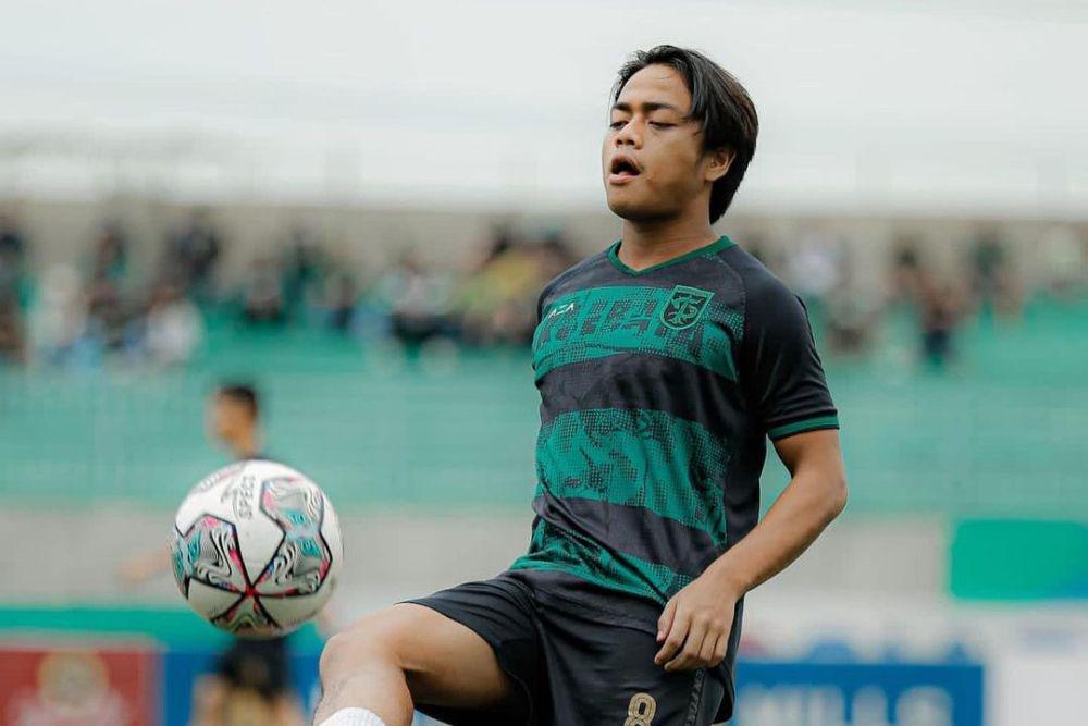 Gelandang Persebaya Beberkan Kondisi Ruang Ganti Usai Aji 'Diparkir'