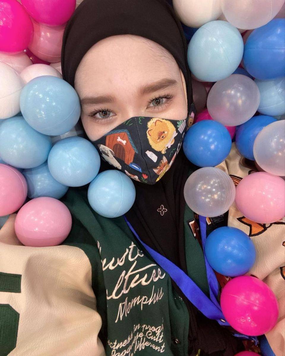 potret kebersamaan Inara bersama buah hati. (instagram.com/mommy_starla)