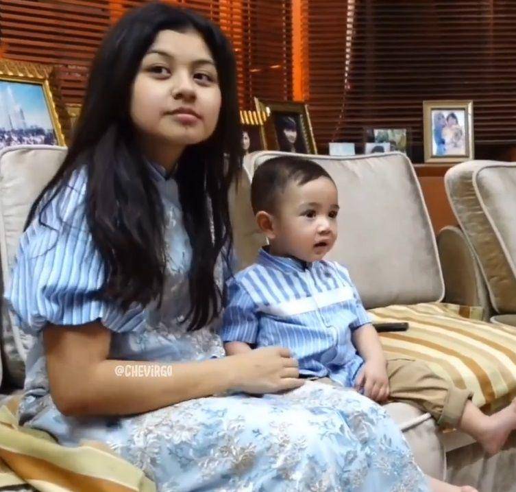 potret Rayyanza tak mau jauh dari Atqia (instagram.com/chevirgo)