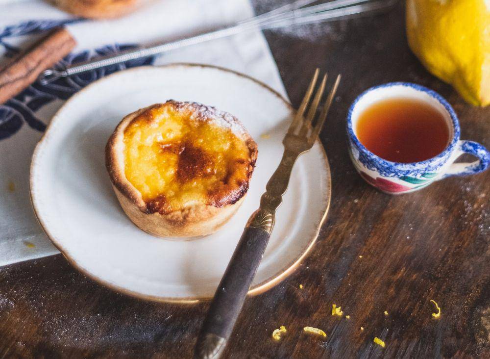 ilustrasi egg tart (unsplash.com/Diliara Garifullina)