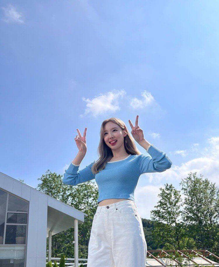 potret Nayeon TWICE (instagram.com/nayeonyny)
