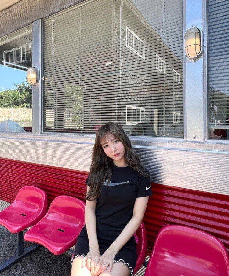 potret Nayeon TWICE (instagram.com/nayeonyny)