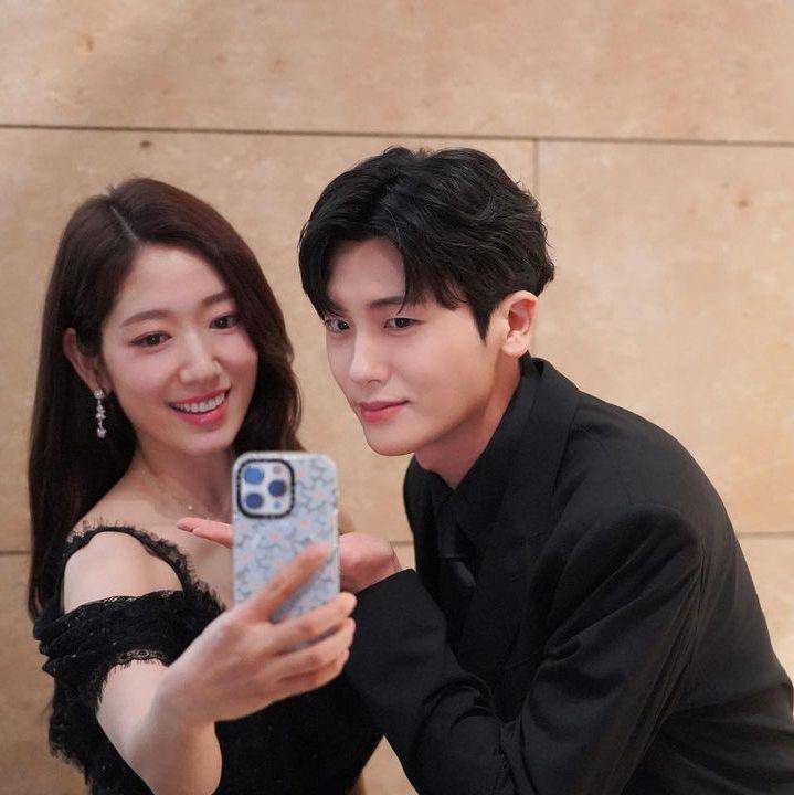 Park Shin Hye dan Park Hyung Sik di Baeksang Arts Awards 2023 (instagram.com/psh1116)
