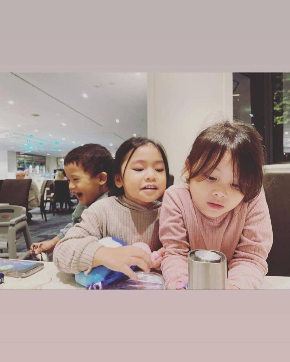 Potret anak Raditya Dika dan anak Acha Septriasa (Instagram.com/septriasaacha)