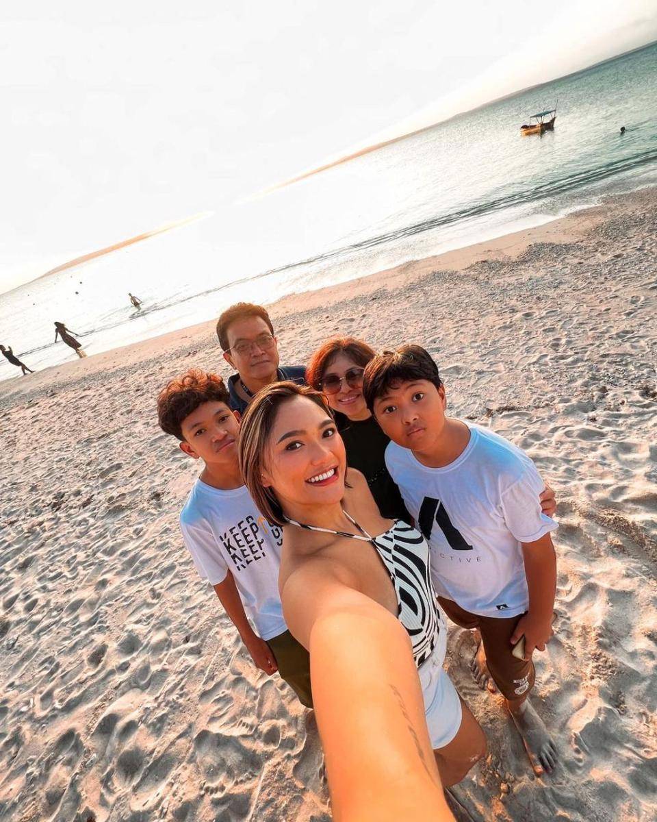 Marion Jola pulang ke Kupang (instagram.com/lalamarionmj)