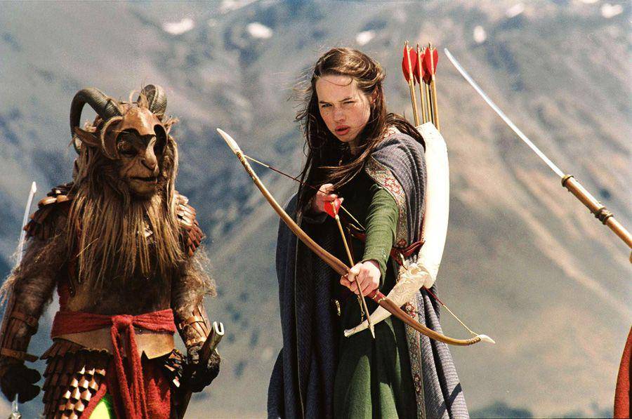 Anna Popplewell dalam film The Chronicles of Narnia: The Lion, the Witch, and the Wardrobe. (dok. Walt Disney Studios Motion Pictures/The Chronicles of Narnia: The Lion, the Witch, and the Wardrobe)