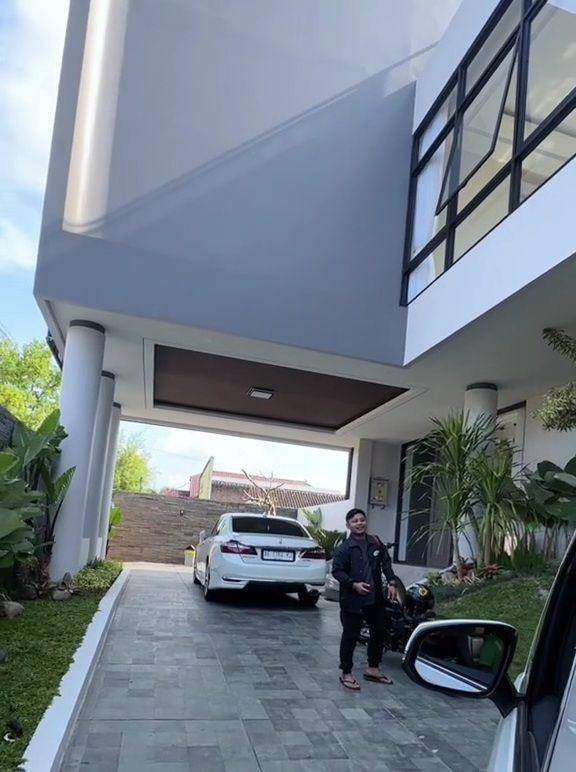 Rumah Denny Caknan (TikTok.com/ndarboygenk)