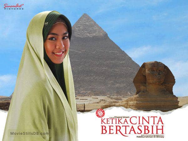 Ketika Cinta Bertasbih (dok. SinemArt Pictures / Ketika Cinta Bertasbih)