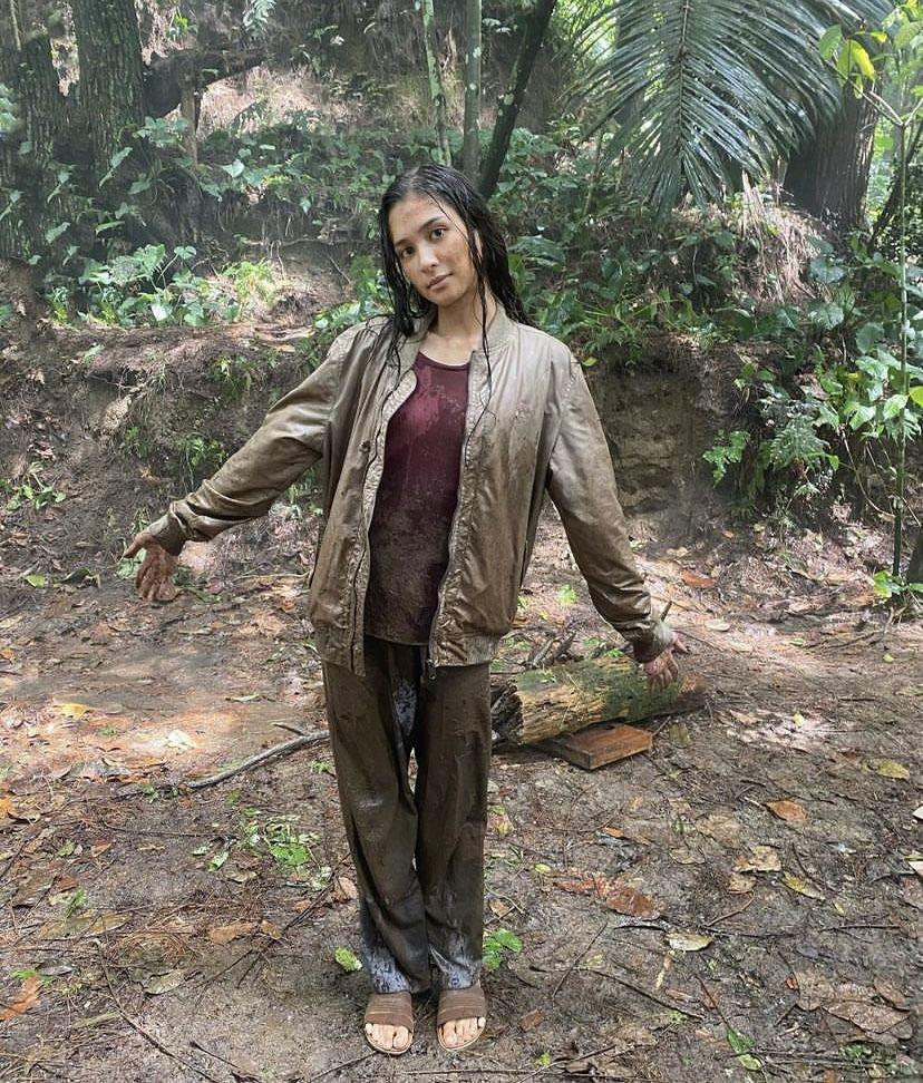 Mikha Tambayong di balik layar film Sewu Dino (instagram.com/miktambayong)