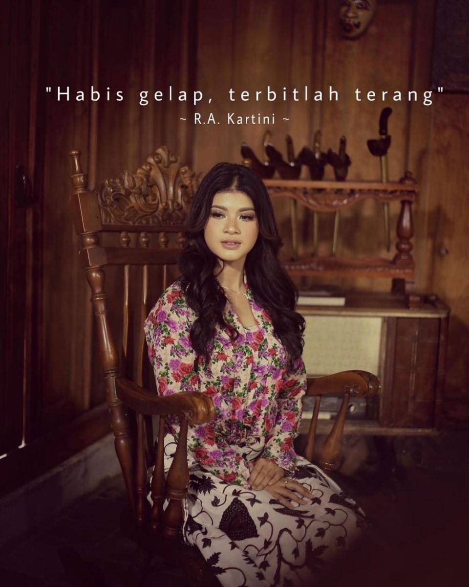Kebaya Nabila Maharani. (instagram.com/nabilaamw)
