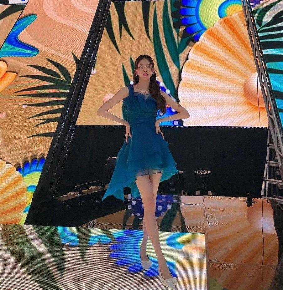Wonyoung IVE (instagram.com/for_everyoung10)